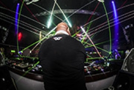 CARL COX CELEBRA SU CUMPLEAÑOS EN SPACE IBIZA